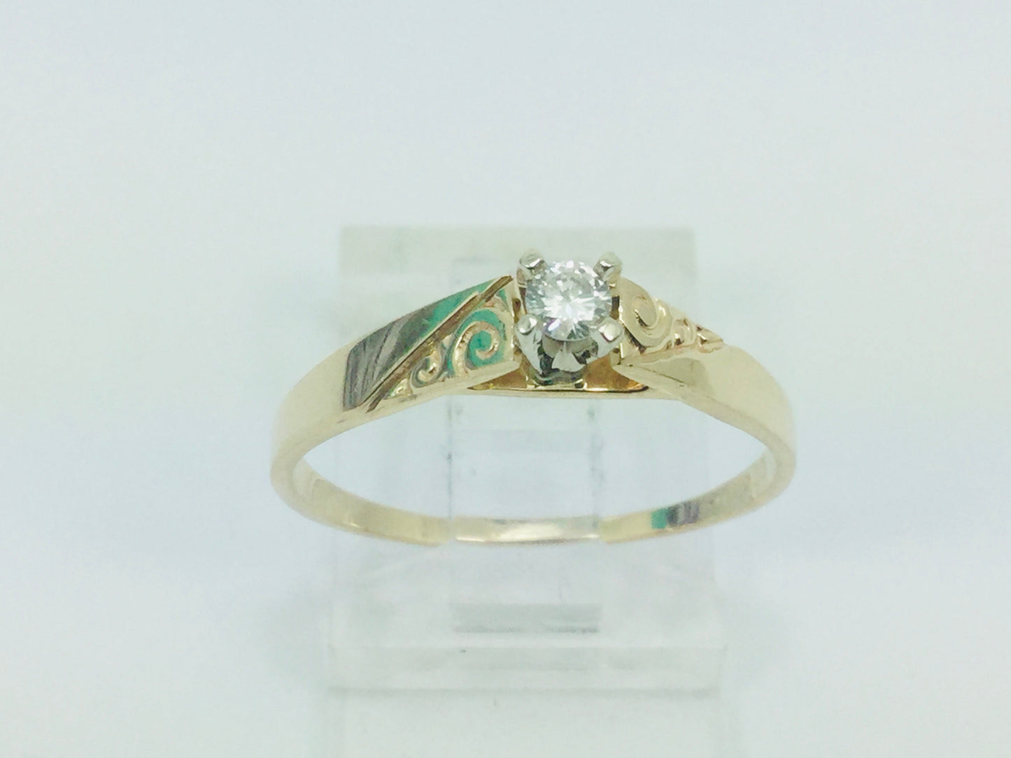 14k Yellow Gold Brilliant Cut 7pt Solitaire Diamond Ring