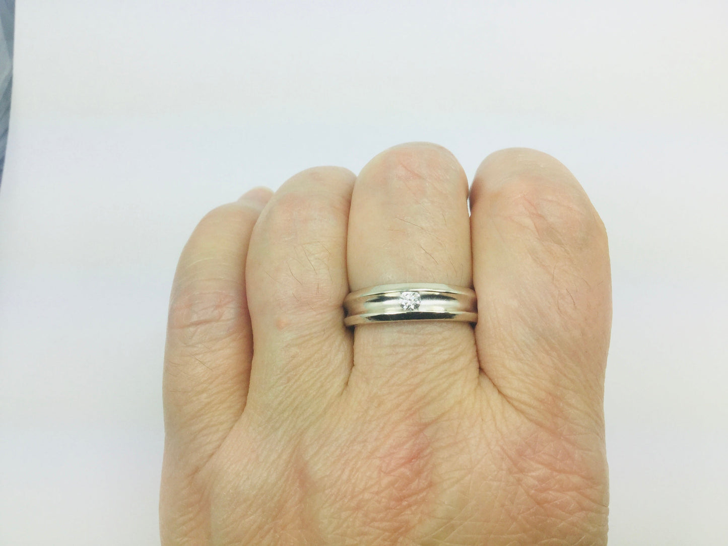 10k White Gold Round Cut 12pt Channel Set Diamond Solitaire Band Ring