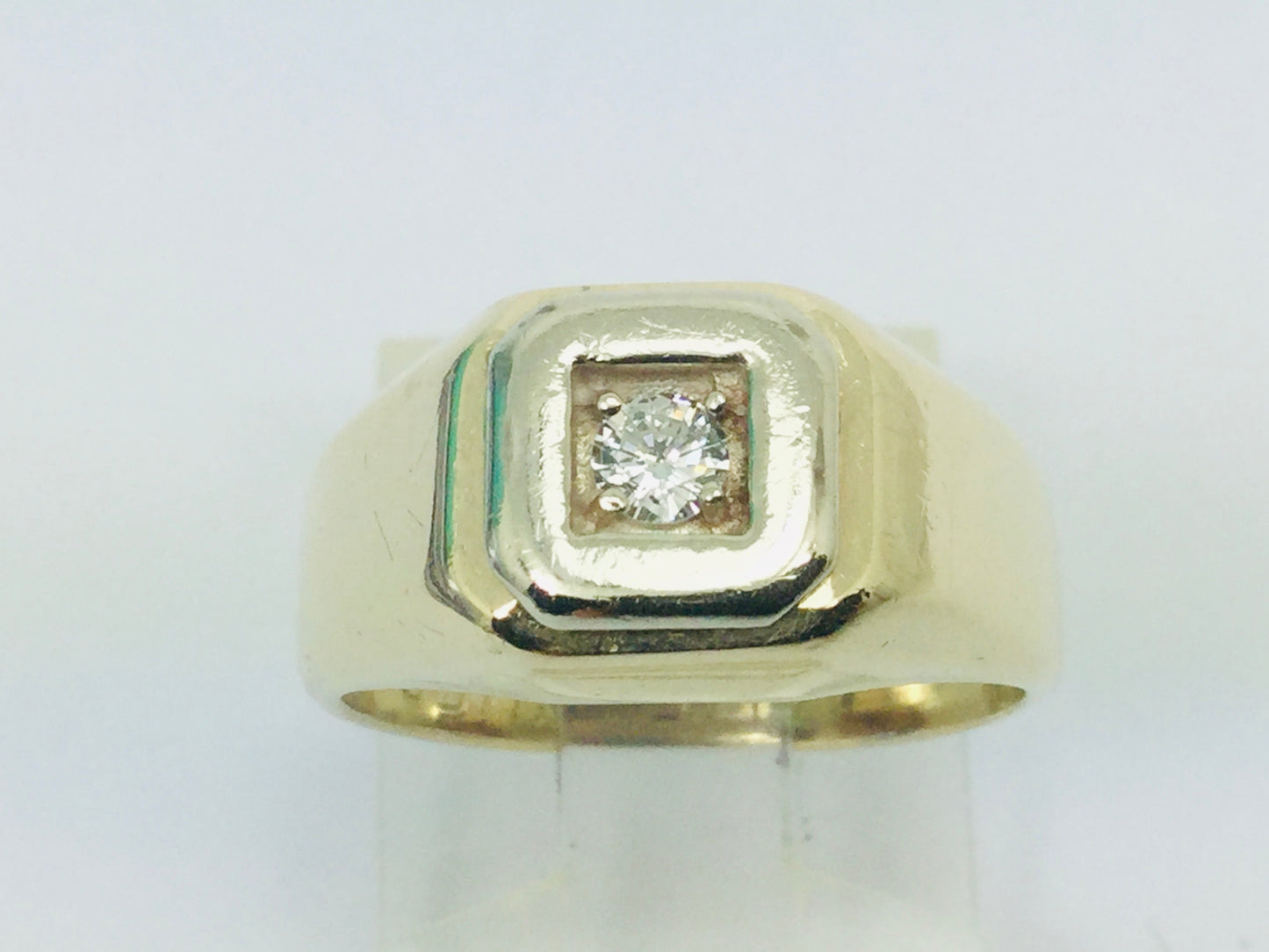 10k Yellow and White Gold Round Cut 10pt Diamond Solitaire Ring