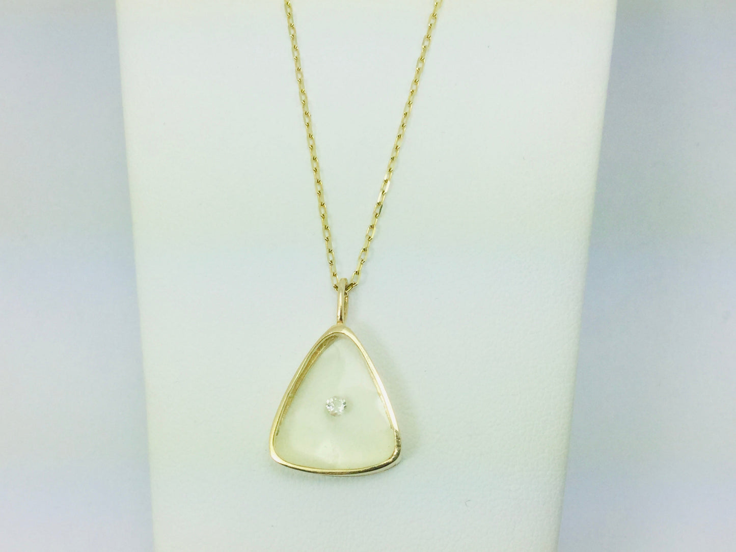 14k Yellow Gold Round Cut 3pt Floating Diamond Triangle Pendent