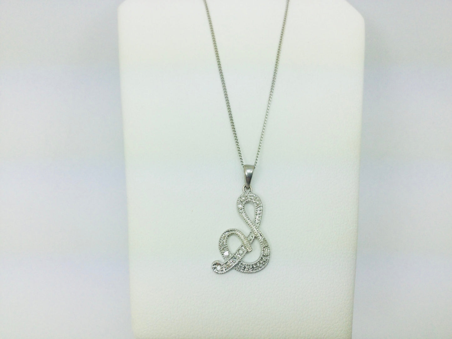 10k White Gold Round Cut 16pt Diamond Initial 'S' Pendent