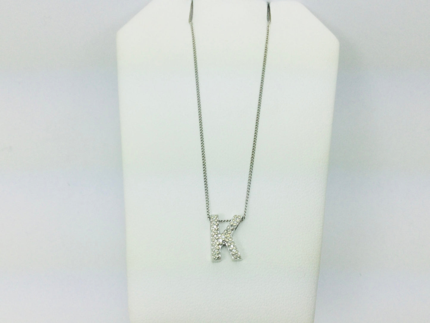 10k White Gold Round Cut 10pt Diamond Initial 'K' Pendent