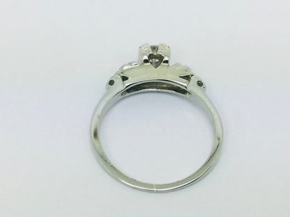 18k White Gold Round Cut 17pt Diamond Vintage Ring