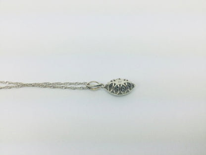 10k White Gold Round Cut 25pt Diamond Cluster Pendent