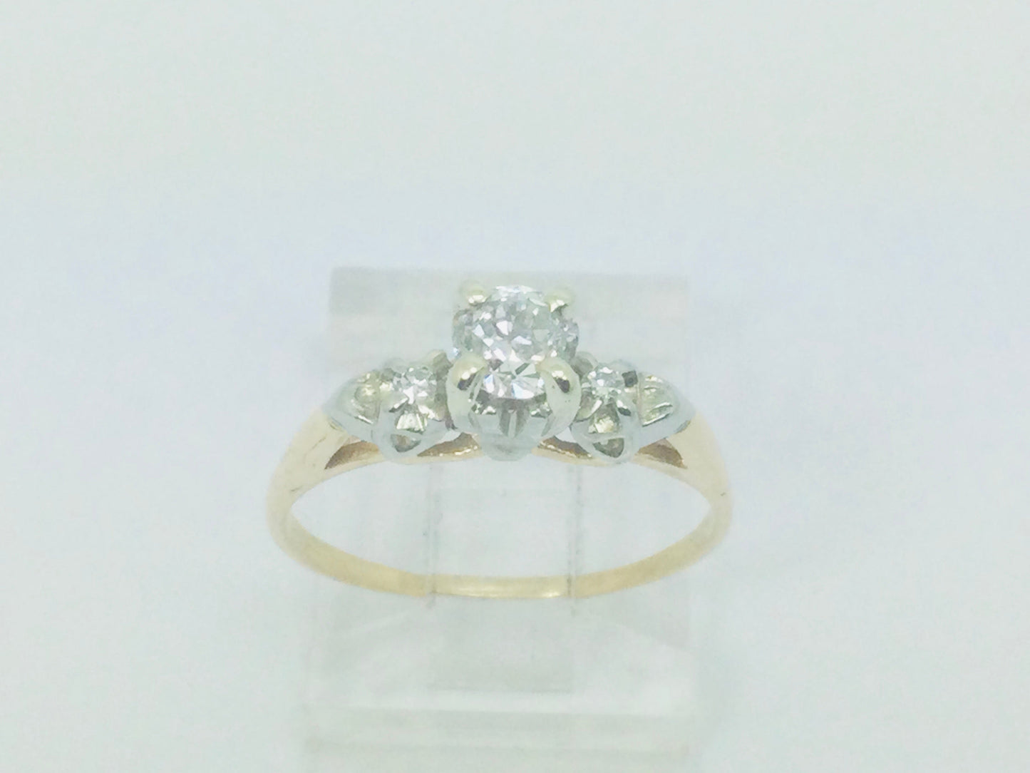 14k Yellow Gold Round Cut 33pt Diamond Vintage Ring
