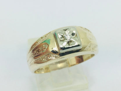 10k Yellow and White Gold Round Cut 5pt Diamond Solitaire Ring