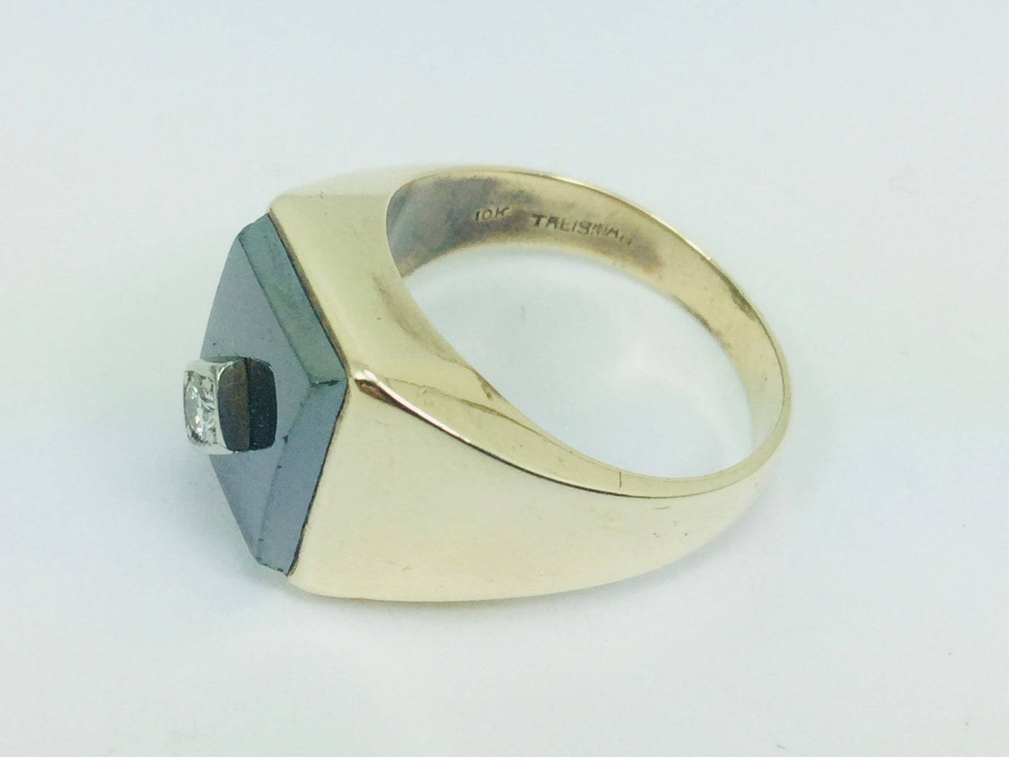 10k Yellow Gold Rectangular Cut Hematite and 11pt Diamond Ring