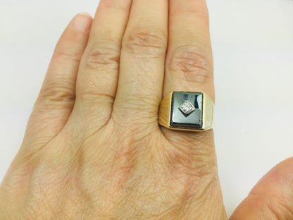 10k Yellow Gold Rectangular Cut Hematite and 11pt Diamond Ring