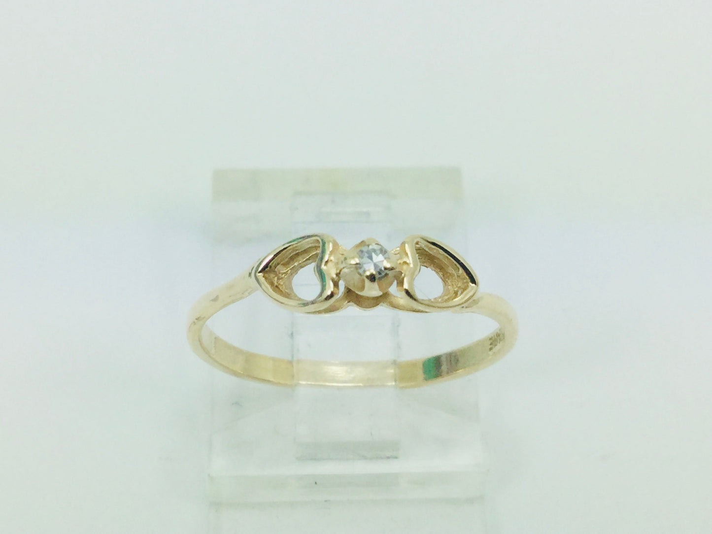 10k Yellow Gold Brilliant Cut 2pt Solitaire Diamond Heart Ring
