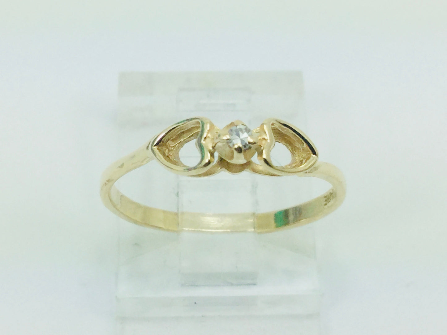10k Yellow Gold Brilliant Cut 2pt Solitaire Diamond Heart Ring