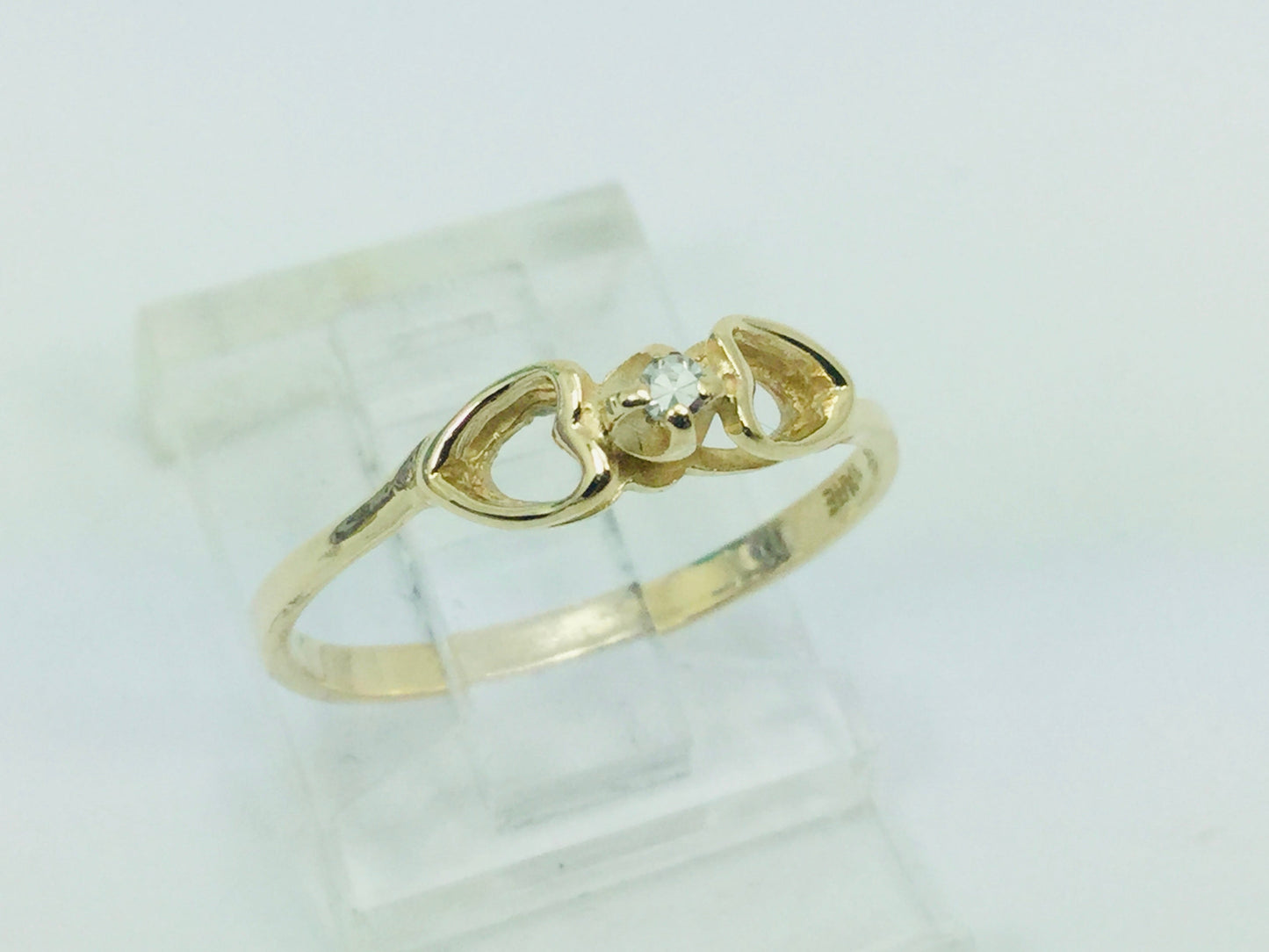 10k Yellow Gold Brilliant Cut 2pt Solitaire Diamond Heart Ring