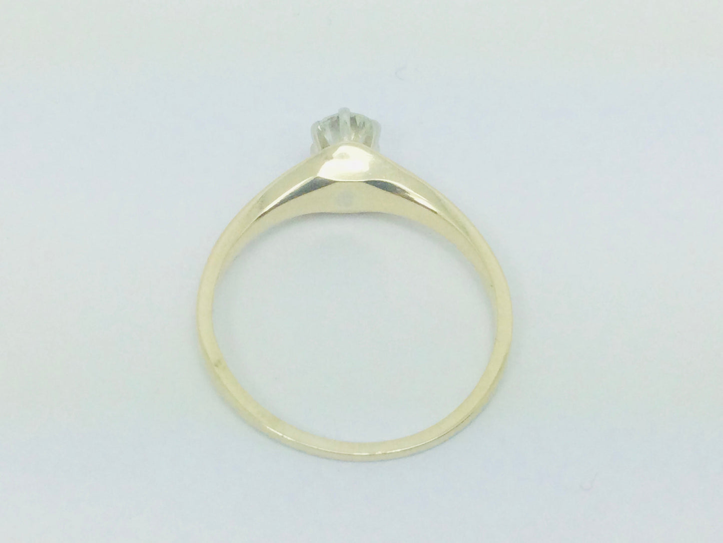 14k Yellow Gold Round Cut 33pt Diamond Solitaire Ring