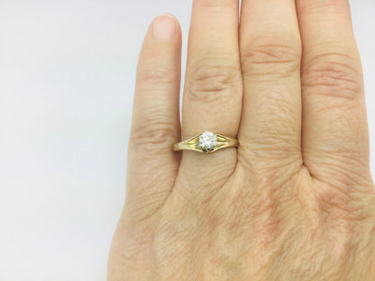 14k Yellow Gold Round Cut 33pt Diamond Solitaire Ring