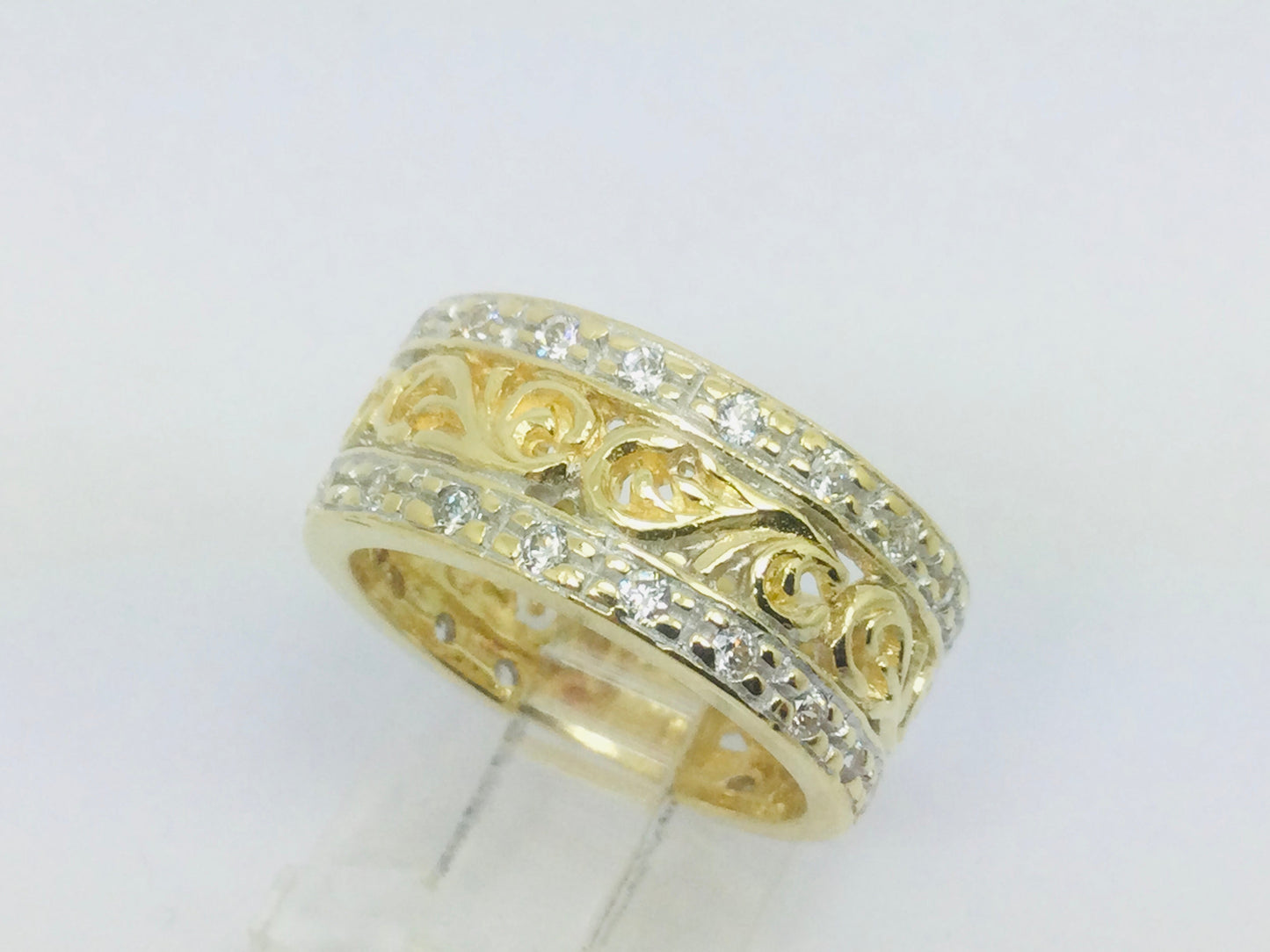 18k Yellow Gold Cubic Zirconium Row Set Vine Band Ring