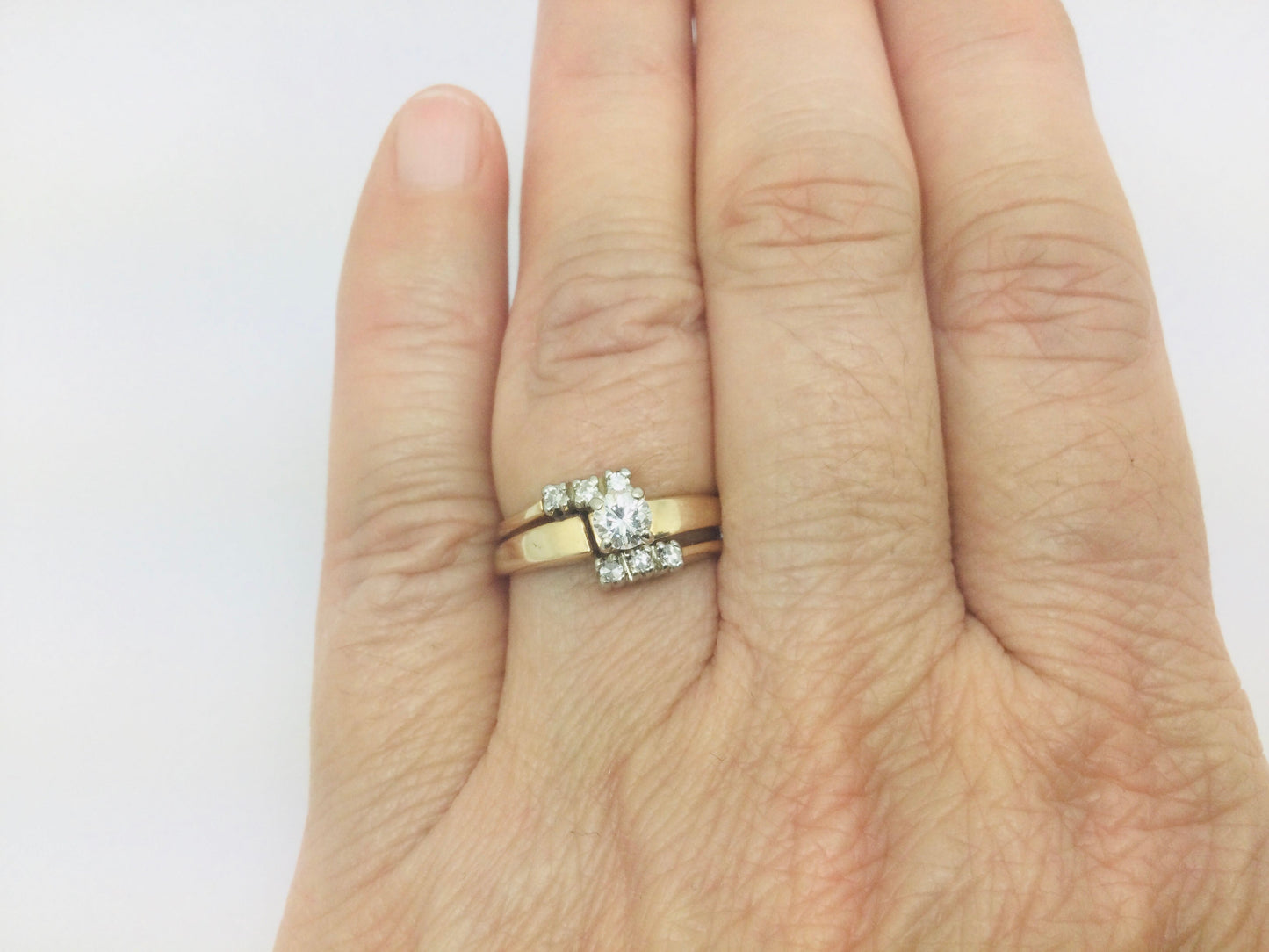 14k Yellow Gold Round Cut 0.26ct Diamond Solitaire Engagement and Wedding Ring Set