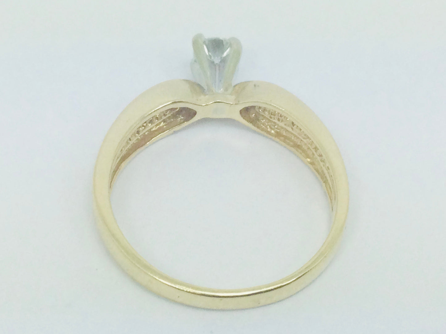 14k Yellow Gold Round Cut 22pt Diamond Solitaire Ring