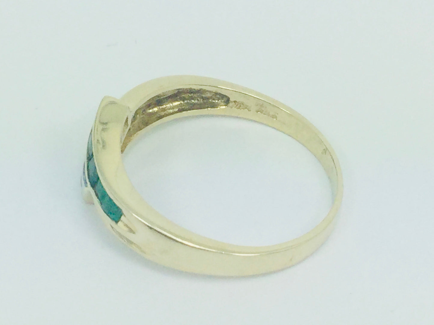 14k Yellow Gold Princess Cut 40pt Emerald May Birthstone & 10pt Round Cut Diamond Row Set Ring