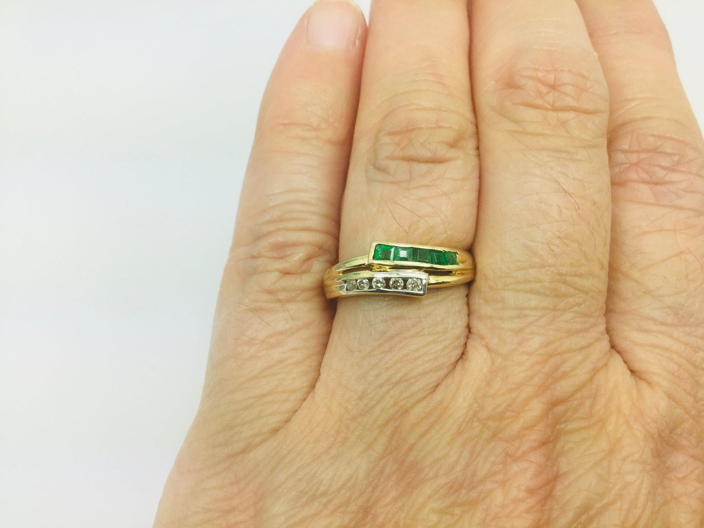 14k Yellow Gold Princess Cut 40pt Emerald May Birthstone & 10pt Round Cut Diamond Row Set Ring