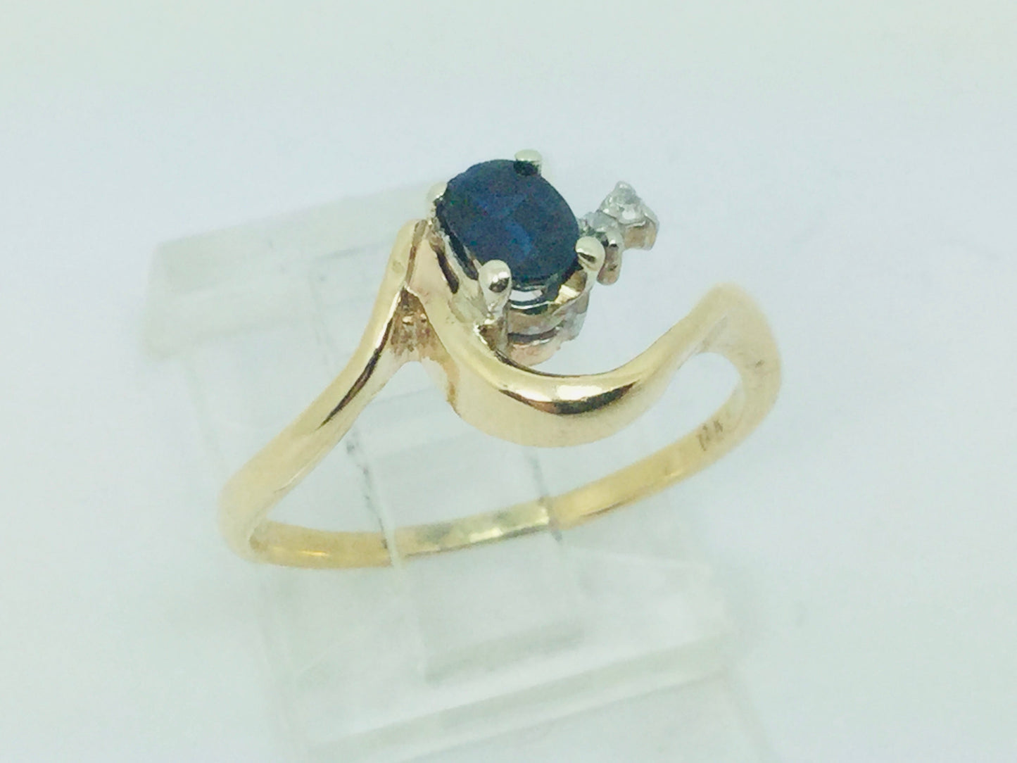 14k Yellow Gold Oval Cut 33pt Sapphire September Birthstone & 2pt Diamond Wave Ring