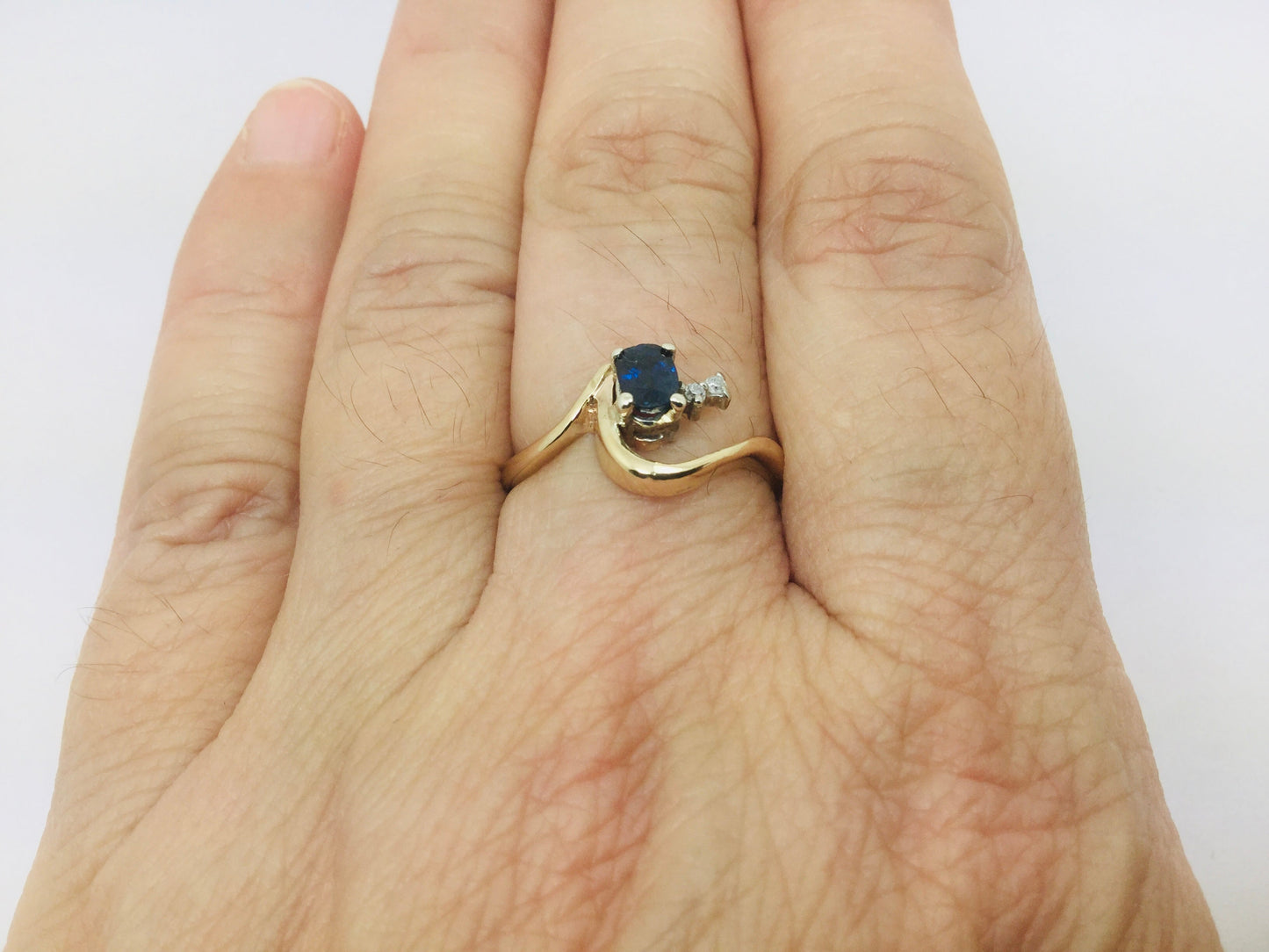14k Yellow Gold Oval Cut 33pt Sapphire September Birthstone & 2pt Diamond Wave Ring