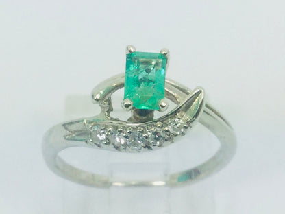14k White Gold Emerald Cut 0.25ct Emerald May Birthstone & 0.075ct Diamond Ring