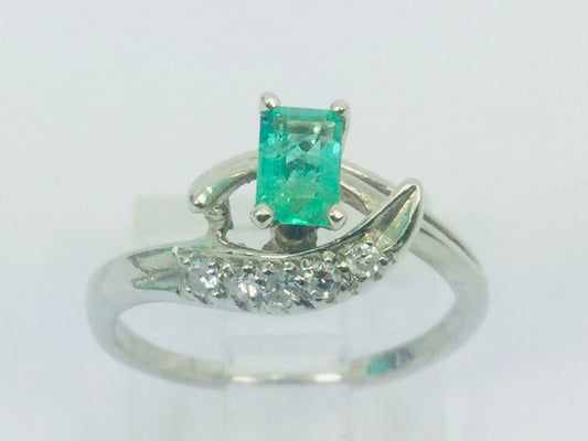 14k White Gold Emerald Cut 0.25ct Emerald May Birthstone & 0.075ct Diamond Ring