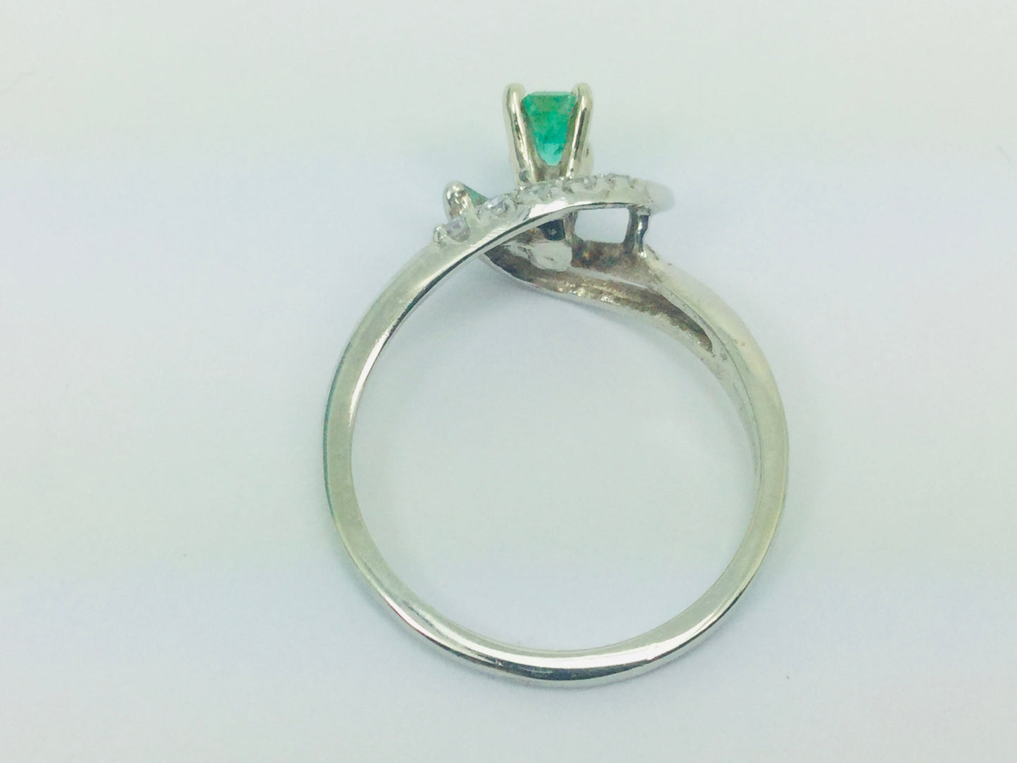 14k White Gold Emerald Cut 0.25ct Emerald May Birthstone & 0.075ct Diamond Ring