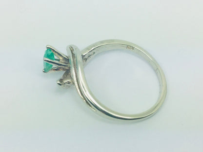 14k White Gold Emerald Cut 0.25ct Emerald May Birthstone & 0.075ct Diamond Ring