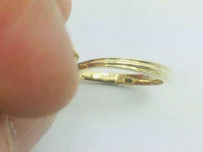 18k Yellow Gold Round Cut Emerald May Birthstone Floral & Leaf Ring