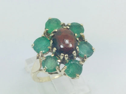 10k Yellow Gold Cabochon Garnet & Round Cut Emerald May Birthstone Floral Ring