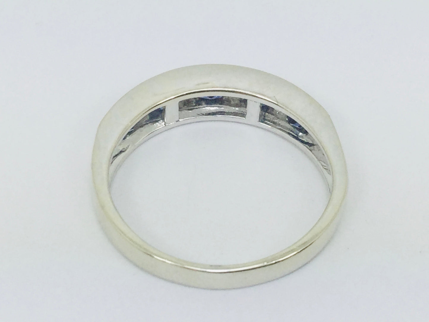 18k White Gold Princess Cut 50pt Sapphire & Baguette Cut 32pt Diamond Ring