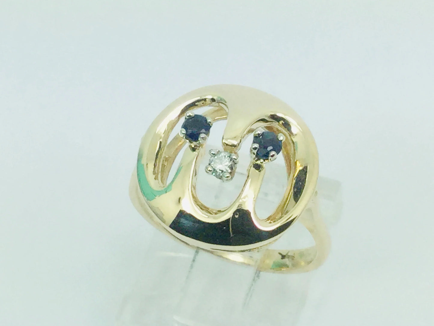 Stunning 10k Genuine Sapphire & Diamond Wave Pattern Ring