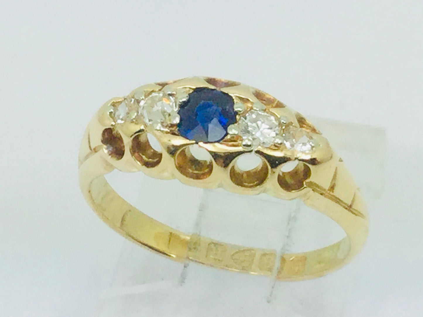 18k Yellow Gold Round Cut 20pt Sapphire September Birthstone & 18pt Diamond Ring