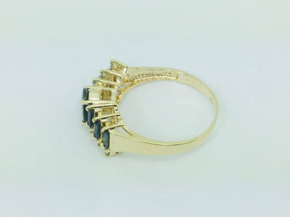 14k Yellow Gold Oval Cut and Baguette Cut 48pt Sapphire & 9pt Diamond Ring