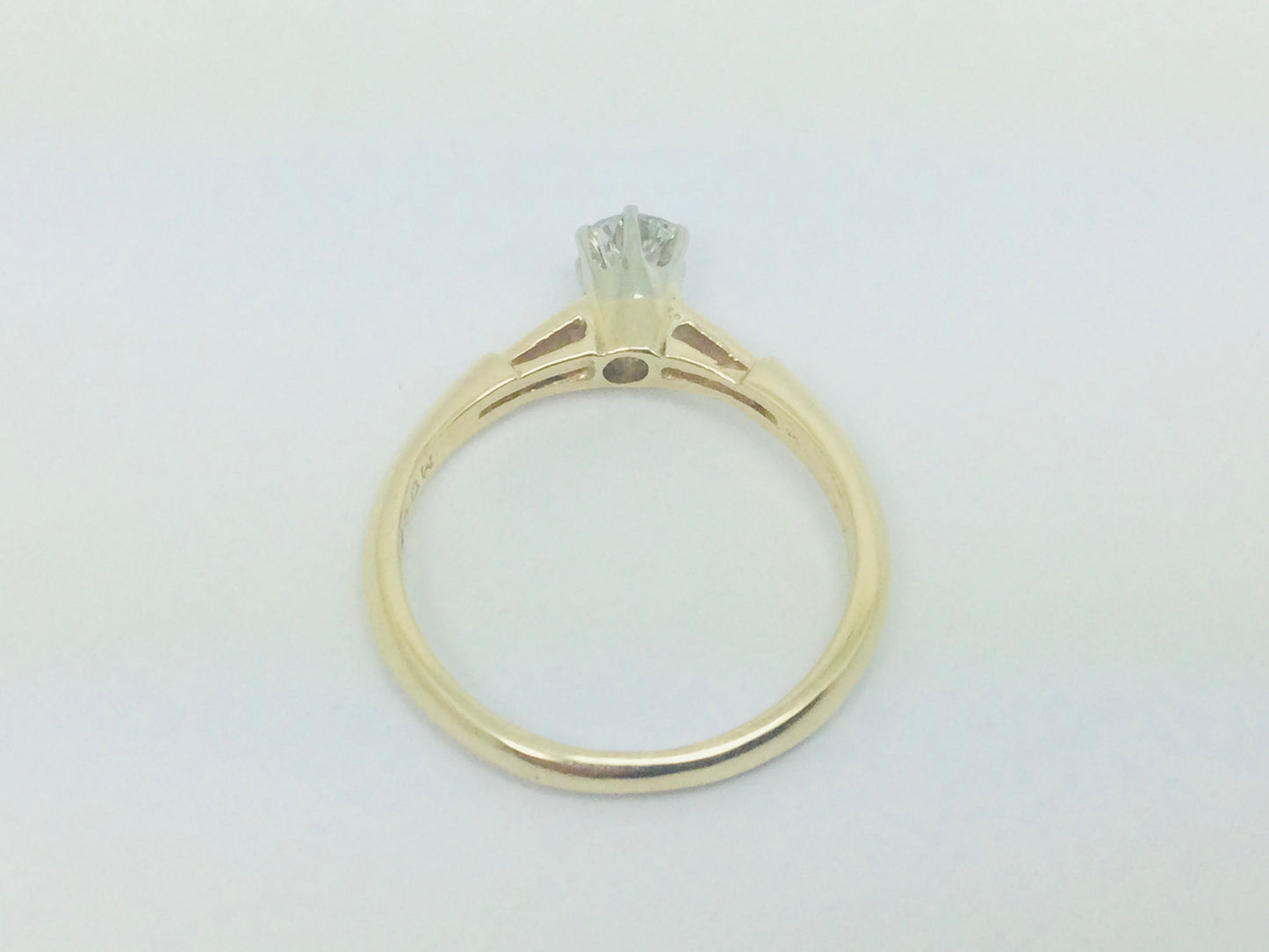 14k Yellow Gold Round Cut 30pt Diamond Solitaire Ring