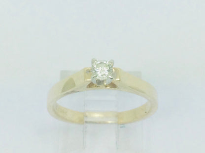 14k Yellow Gold Round Cut 15pt Diamond Solitaire Ring