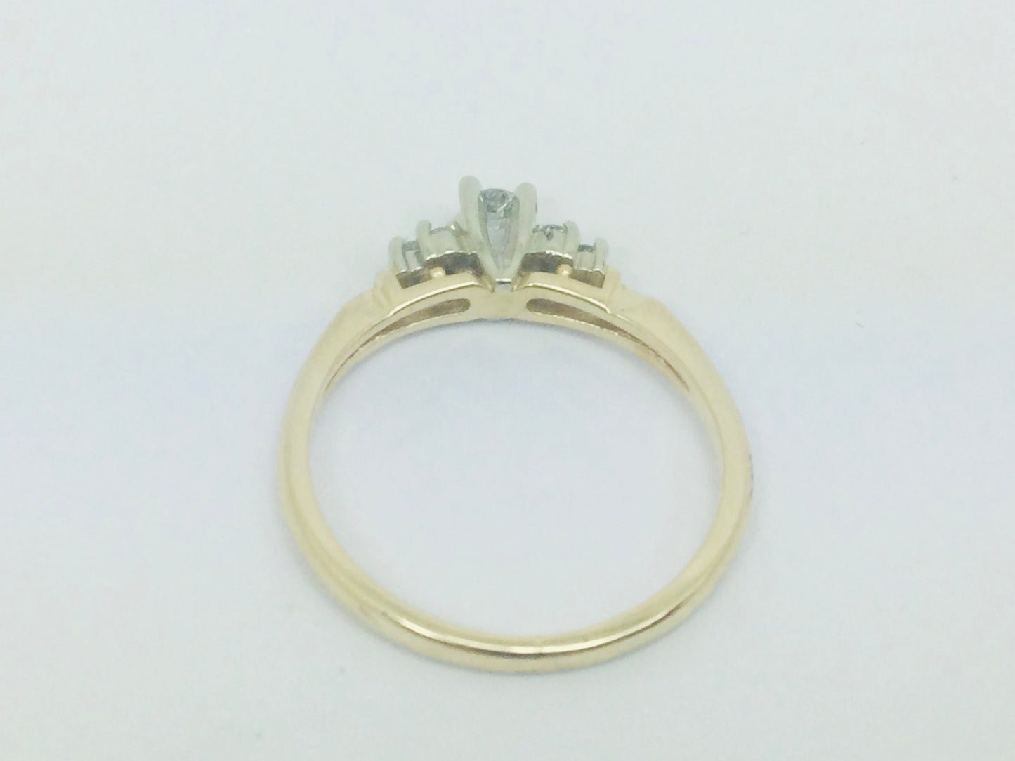 14k Yellow Gold Round Cut 13pt Diamond with Accent Ring