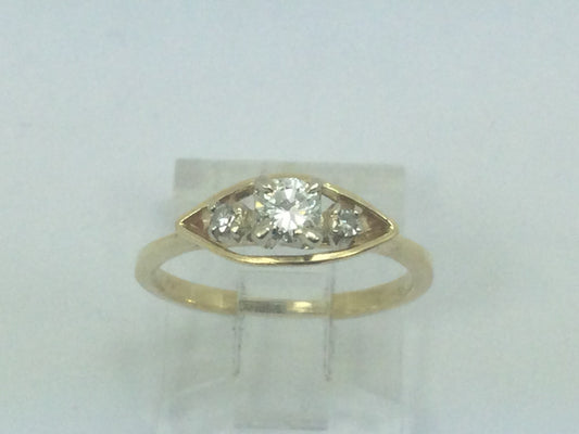 14k Yellow Gold Round Cut 20pt Diamond with Accent Ring
