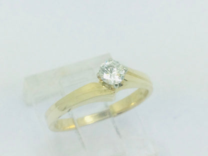 14k Yellow Gold Round Cut 18pt Diamond Solitaire Ring