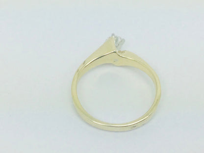 14k Yellow Gold Round Cut 18pt Diamond Solitaire Ring