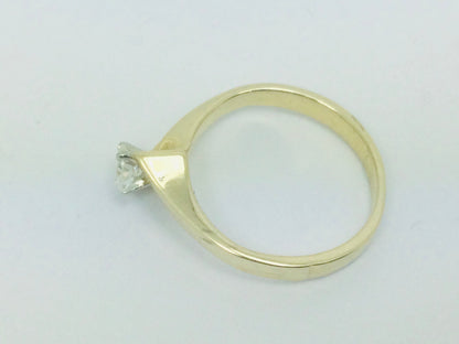 14k Yellow Gold Round Cut 18pt Diamond Solitaire Ring