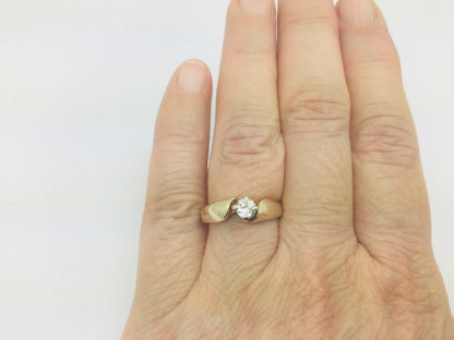 14k Yellow Gold Round Brilliant Cut 0.25ct Diamond Solitaire Ring