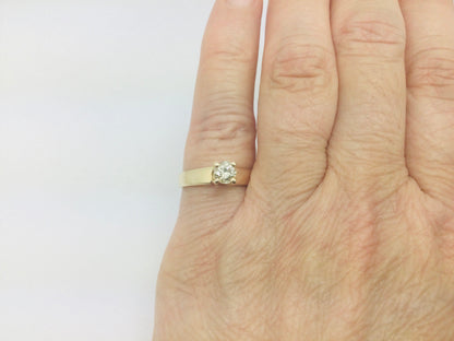 14k Yellow Gold Brilliant Cut 35pt Diamond Solitaire Ring