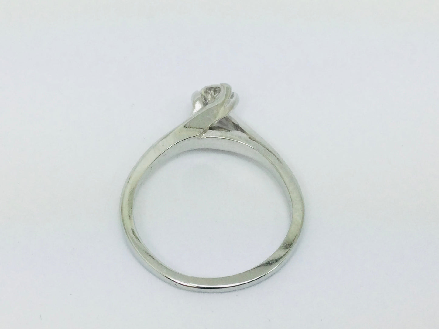 14k White Gold Round Cut 18pt Diamond Solitaire Ring