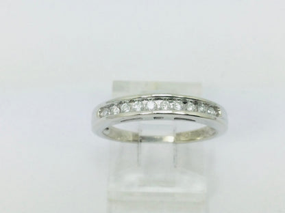 14k White Gold Round Cut 15pt Diamond Channel Set Ring