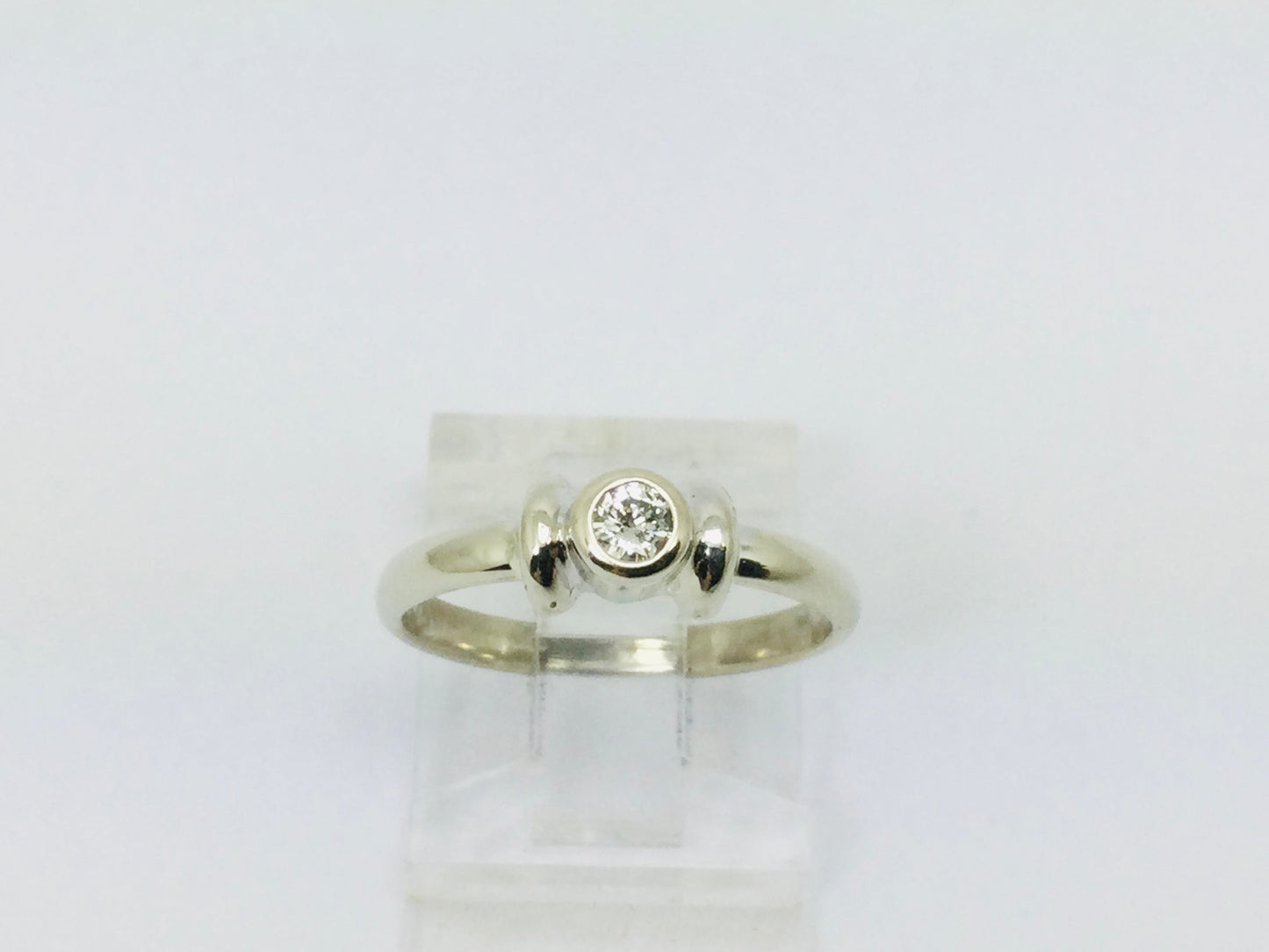 14k White Gold Round Cut 8pt Diamond Solitaire Ring