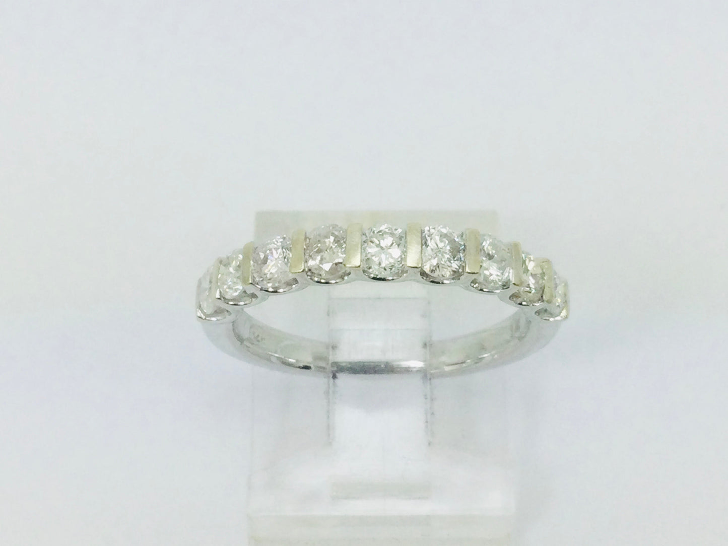 14k White Gold Round Cut 0.72ct Diamond Row Set Ring
