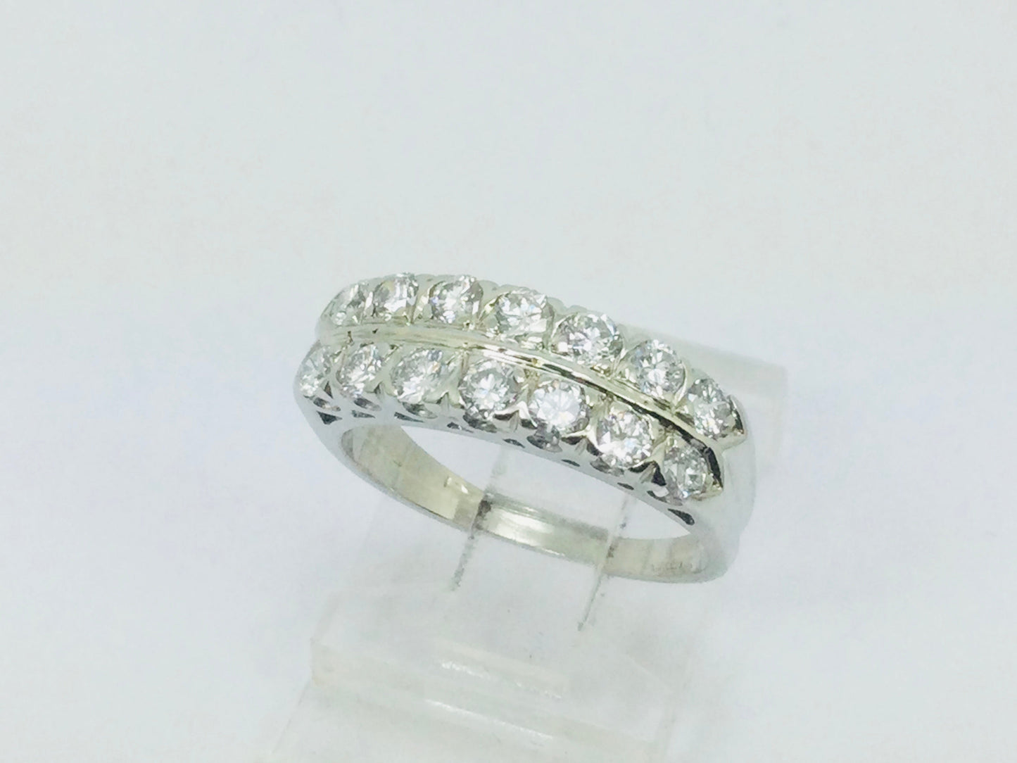14k White Gold Round Cut 70pt Diamond Row Set Ring