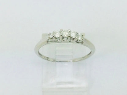 14k White Gold Round Cut 20pt Diamond Row Set Ring