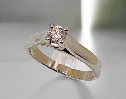 14k White Gold Round Cut 27pt Diamond Solitaire Ring